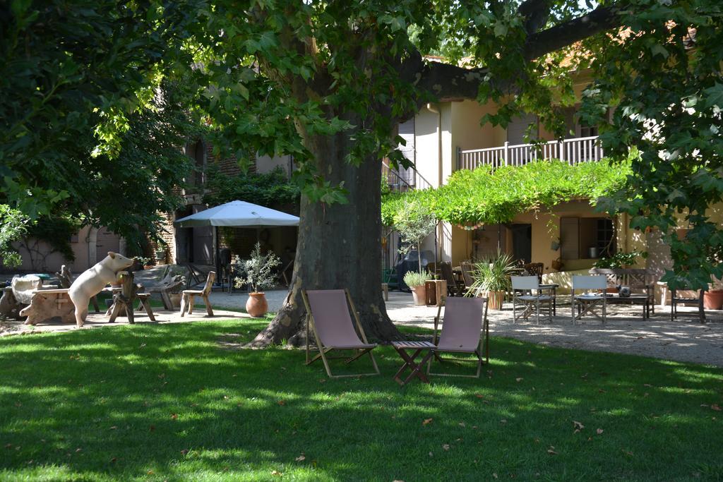Le Mas De Gion Arles Ngoại thất bức ảnh