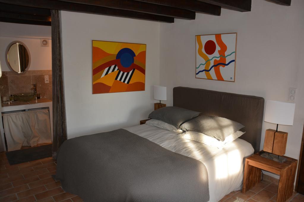 Le Mas De Gion Arles Ngoại thất bức ảnh